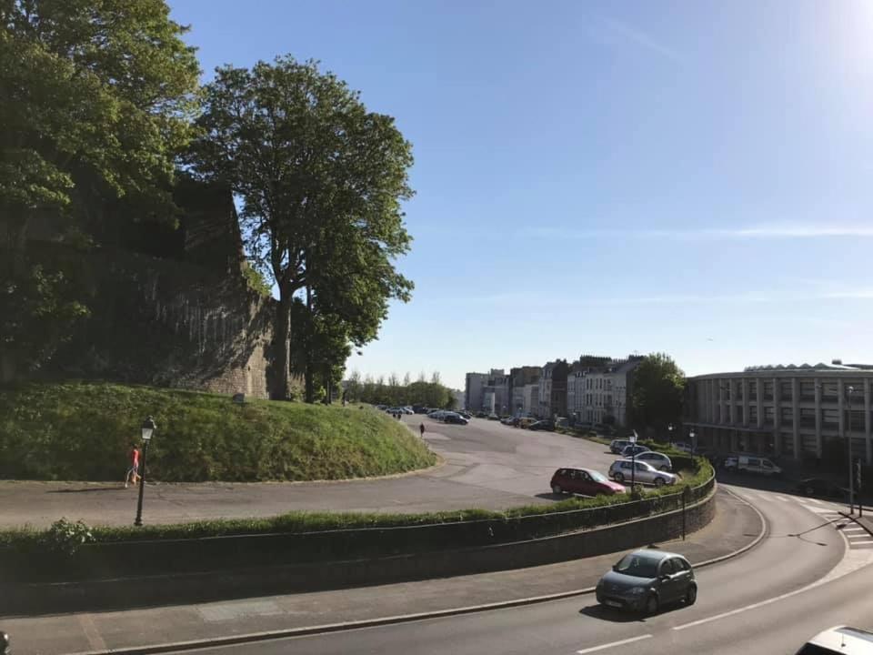 Dolce Vita **** Vue Sur Cathedrale Boulogne-sur-Mer Exterior foto